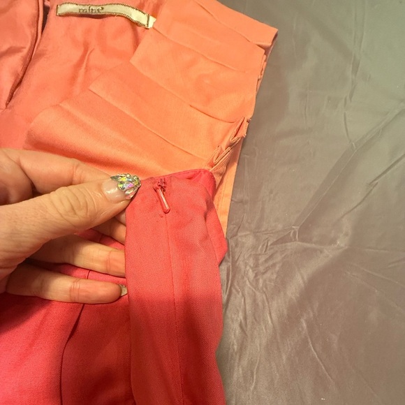 Mint Vneck Silk Orange/Pink Colorblock Sleeveless Pleated Silk Blouse Size 2/XS - Picture 7 of 12